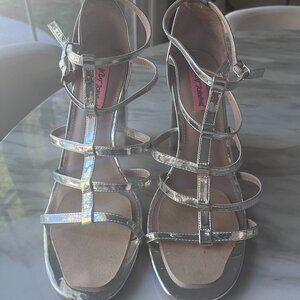 BETSY JOHNSON metallic gladiator sandals